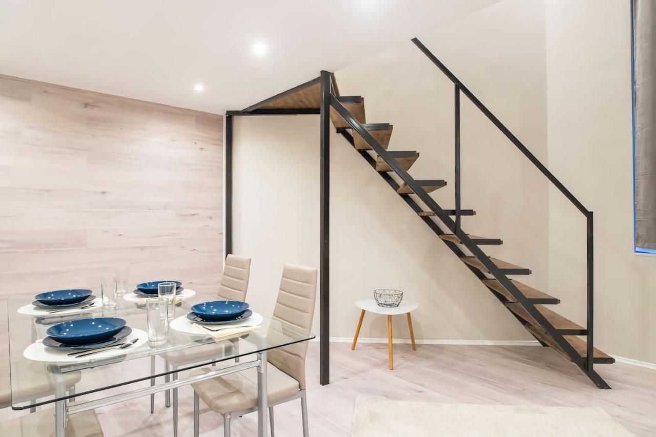 부다페스트 Akacfa 62 Dowtown 2Br Wifi+Ac 아파트 외부 사진